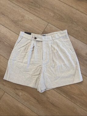 NWT Banana Republic Natural Beige Linen-Blend Shorts, Size 10